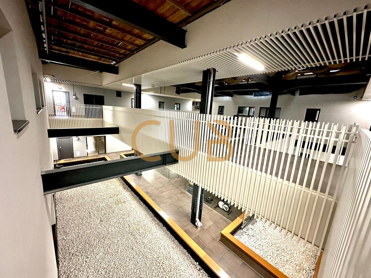 2cam DEOSEBIT | bloc nou,parcare,centrala,AC | Zona CENTRALA/CENTRU - Poză 21