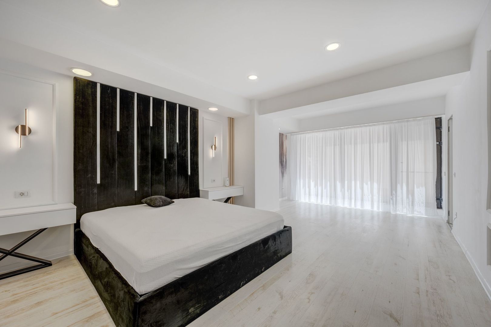 Apartament 3 camere superb si curte proprie Parc Herastrau - Poză 12