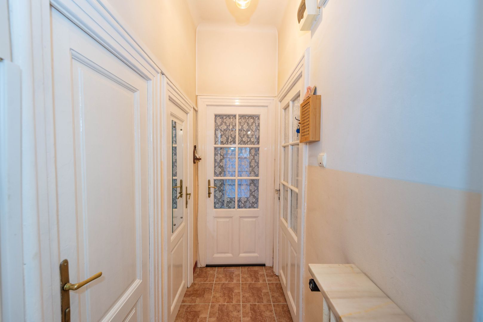 Casa de vanzare, 138 mpu, 244 teren, curte, garaj, Cartierul Domenii - Poză 11