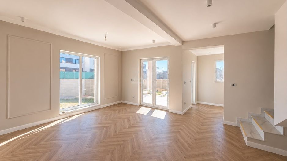 Duplex despartit prin camera tehnica! 5 camere, 3 bai. - Poză 1