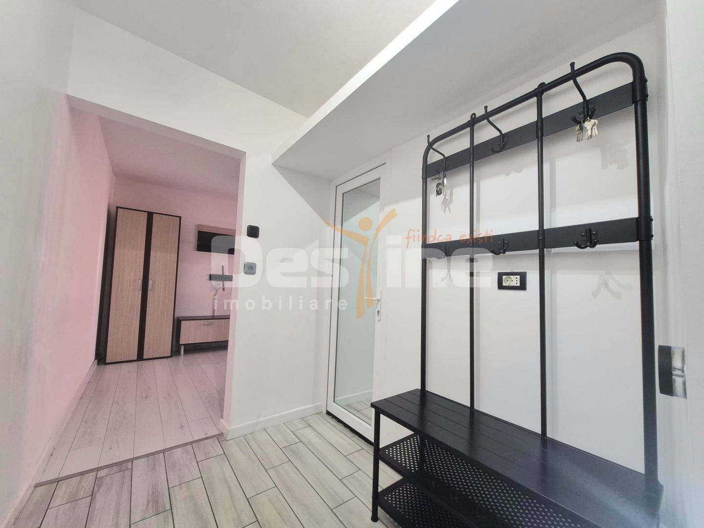De închiriat apartament 2 camere- Zona Tomis Nord - Poză 5