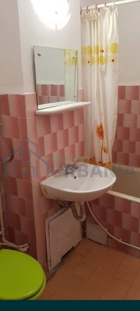 Inchiriez apartament 3 cam.dec Tg.Frumos - Poză 4