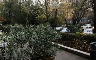 De vanzare - elegant, renovat complet - 3 camere la Calea Vacaresti - Poză 15