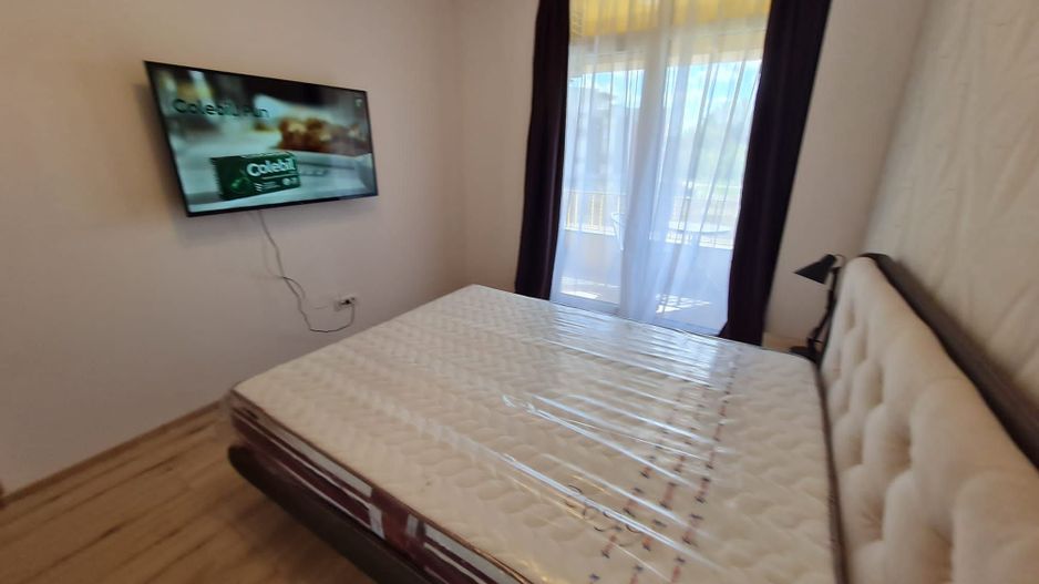 Lux la 5 minute de Iulius Town - Poză 16