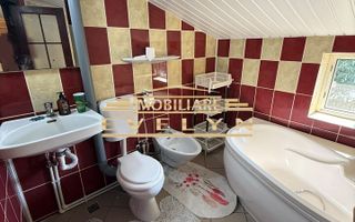Apartament 3 camere + mansardă autorizată de vânzare – Zona Școala Nr. 7 - Poză 8