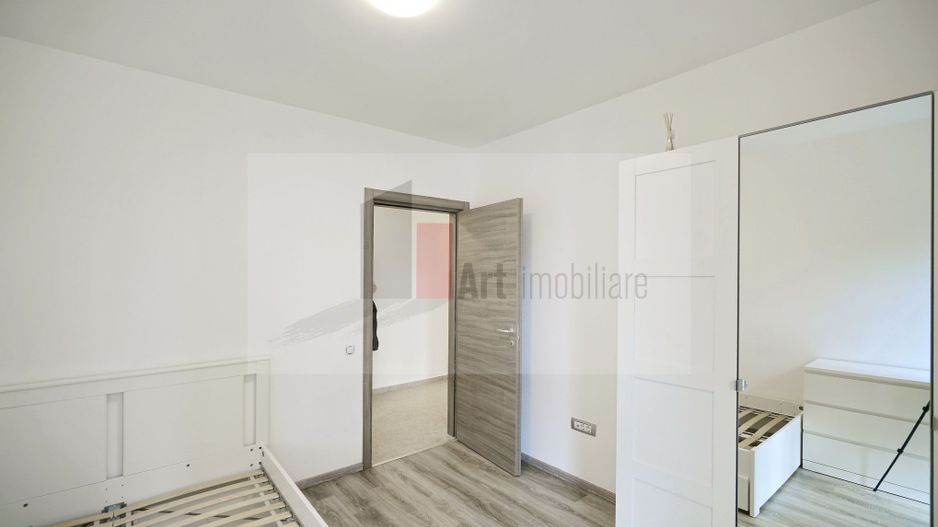 3 camere bloc nou Intrarea Monolitului - Poză 5