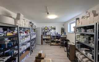 Apartament 2 Camere, cu Loc de Parcare – Zona Teilor. - Poză 3