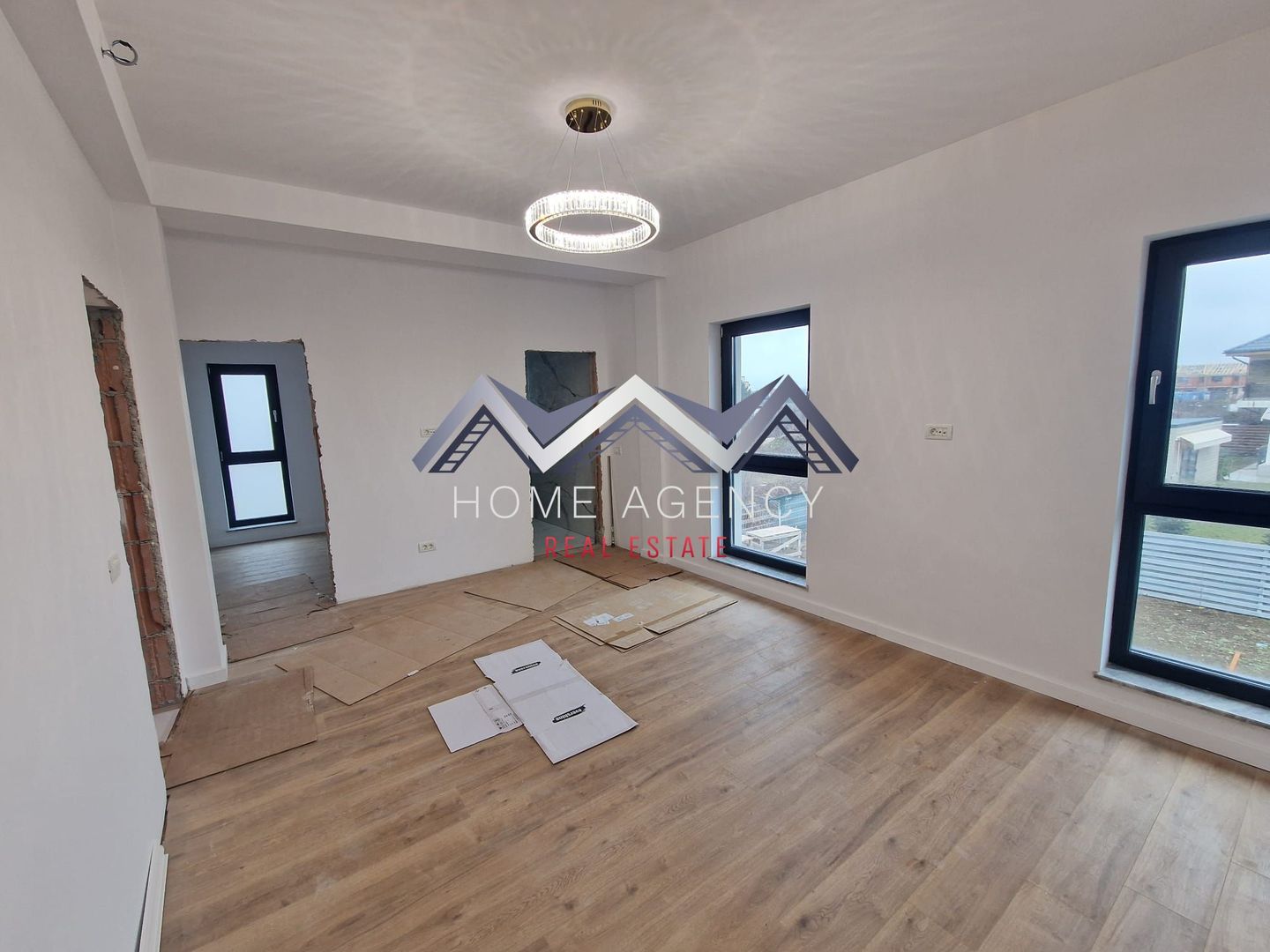 Casă single P+1+Pod în Otopeni - Poză 16