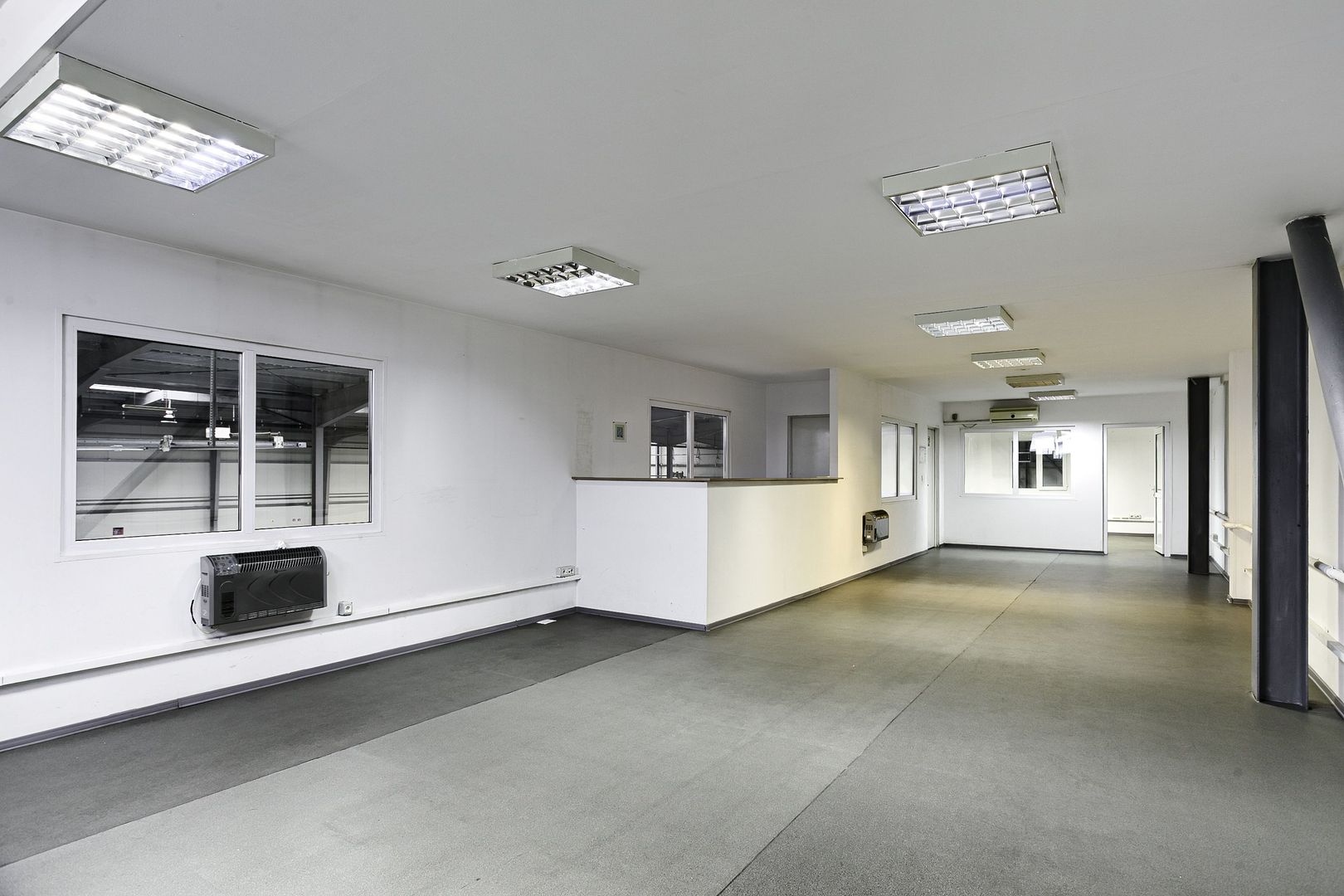 Hala industriala de vanzare Arad  1857 mp, Pret Nou! - Poză 5