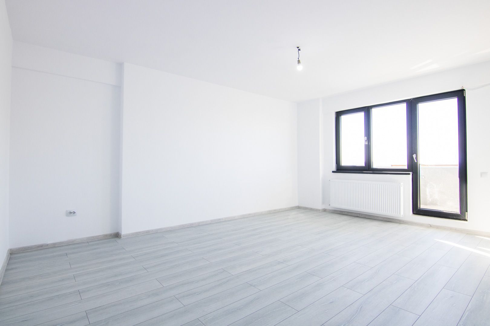 2 CAMERE – 150 mp CURTE – METROU PACII – AUTOGARA MILITARI  – COMISION 0% - Poză 6