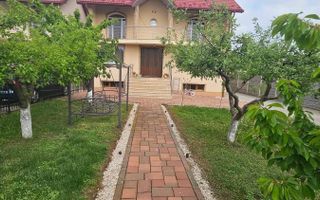 Casă de vânzare | Micești | 250 mp | Teren 800 mp - Poză 1