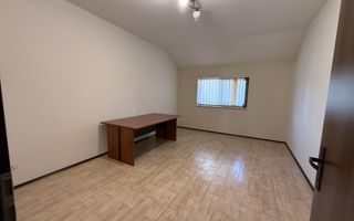 Casa individuala—perfecta pentru familie sau business - Poză 13