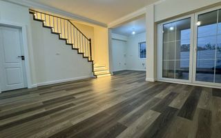 Duplex Mosnita Noua 5 camere, 3 bai, finisaje premium - Poză 1