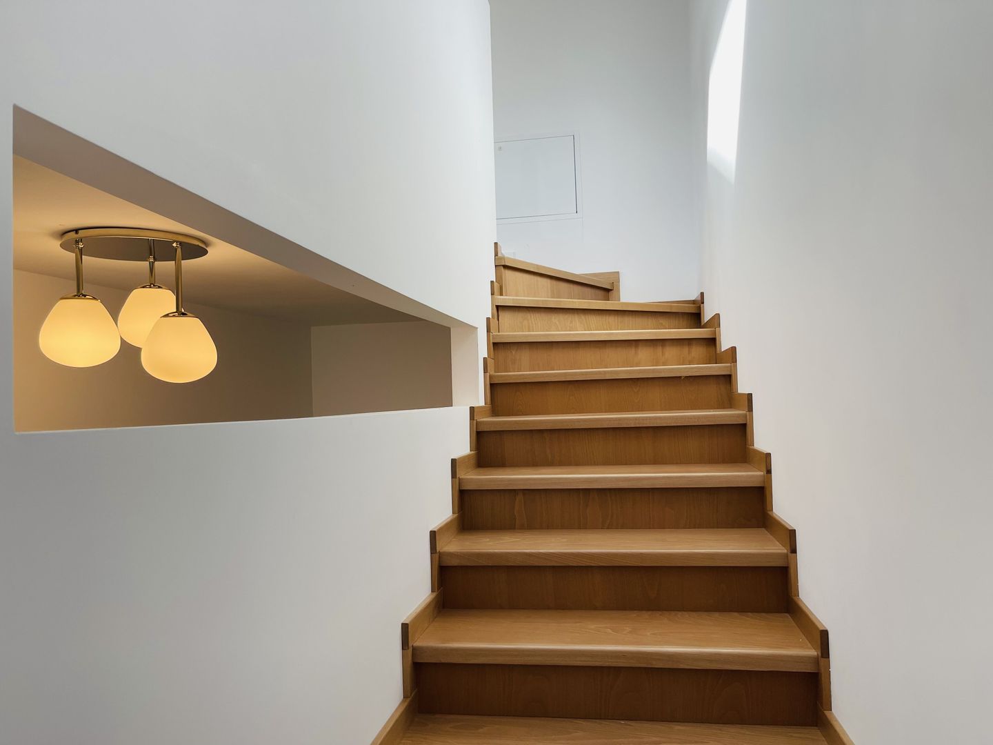 INCHIRIATA - Prima inchiriere, Segmentul Lux | Central | Panouri solare - Poză 6