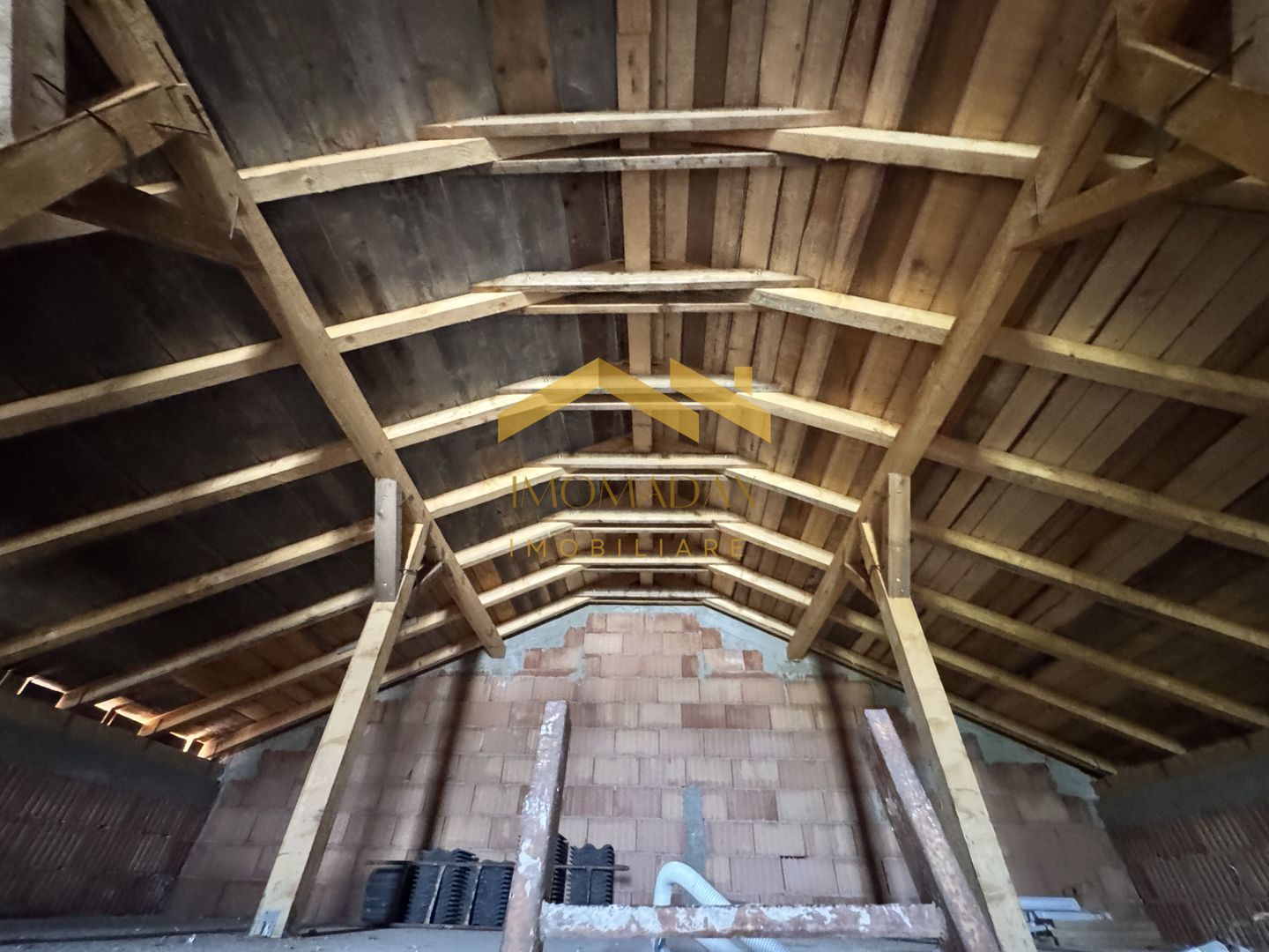 Utvin-Casa Individuală-Zona Liniștită - Poză 14