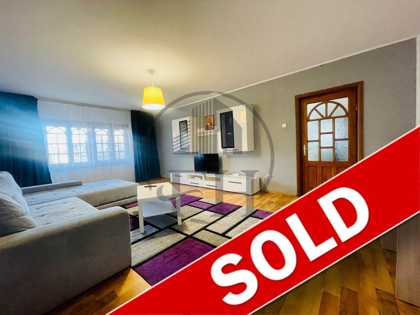 RENTED / INCHIRIAT Apartament cu 3 camere de închiriat în zona Nord-Vest - Poză 1