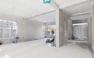 Casă deosebită în Parneava – Strada Griviței - Poză 24