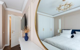 Apartamentcu 2 camere finisat lux in zona centrala - Poză 11