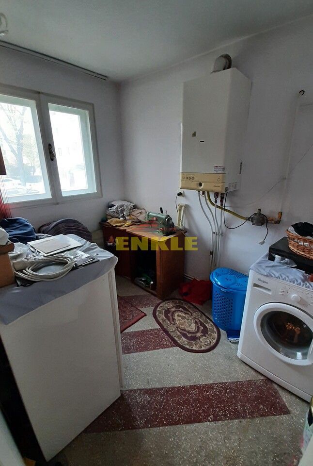 Casa 5 camere, Zona Parcul Tineretului, pret 105000 euro neg - Poză 7