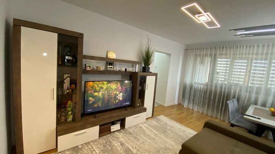 Apartament 3 camere Colentina - Poză 1