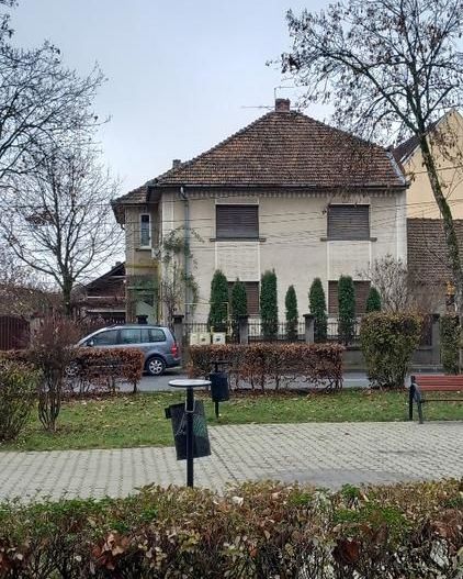 BRASADAS vinde ap 3 cam la casă - parter sau etaj zona 14 Mai. - Poză 1