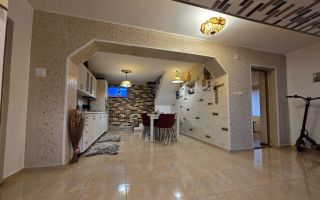 Casa moderna cu etaj si piscina, terasa si teren 700 mp – Simeria, HD - Poză 5