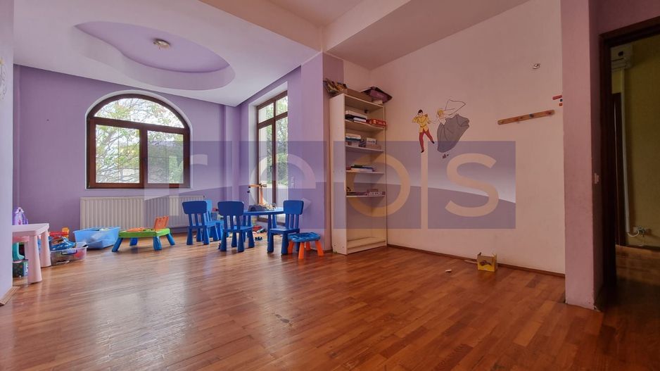 DE INCHIRIAT VILA  D+P+1+2 + CURTE | ZONA PARCUL CAROL - Poză 9