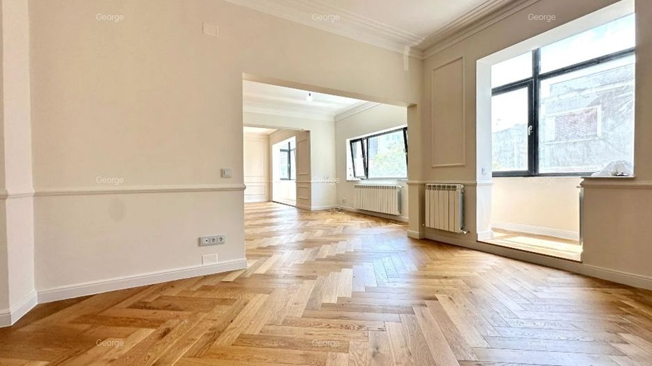 Apartament cu 3 camere decomandat în Universitate - Poză 4