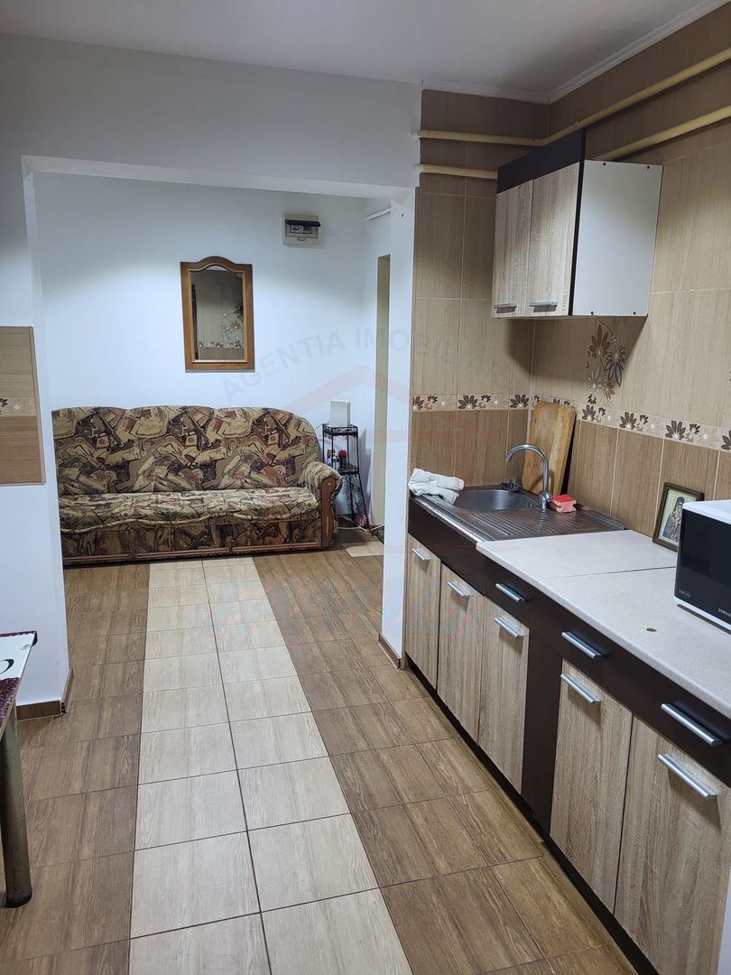 Inchiriere apartament 2 camere, Micro 20, 62 mp, 350 EURO/Luna - Poză 6