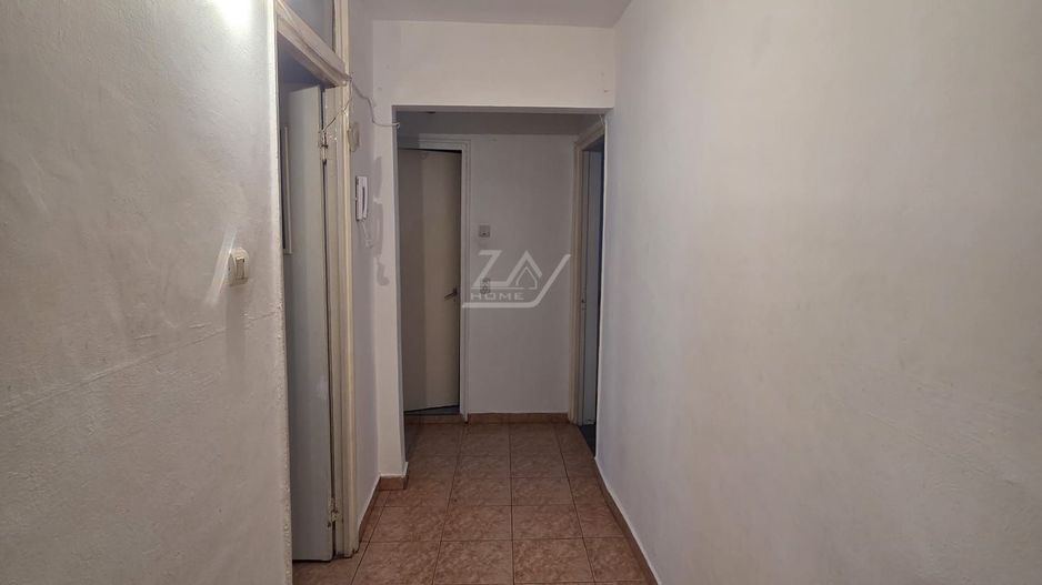 Direct proprietar. Etaj 1. Decomandat. - Poză 11