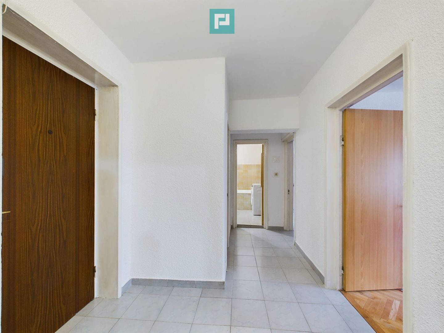 Apartament de 2 Camere Bulevardul Decebal - Poză 5