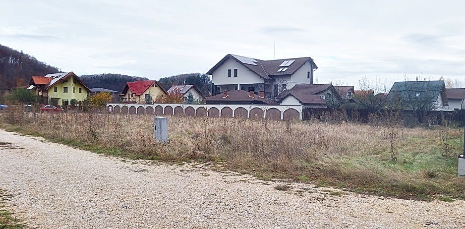 Bunloc, teren superb de 808mp cu priveliste si utilitati, 135000 euro - Poză 7