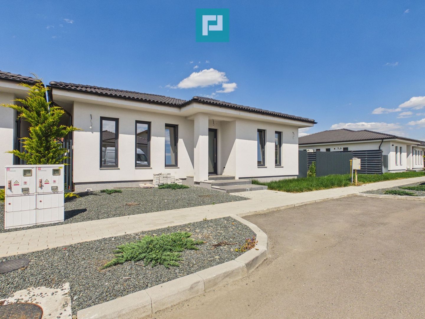 Casă modernă la cheie în Vladimirescu - Poză 3