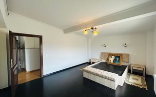 Penthouse de inchiriat, zona buna, terasa mare, mobilat si utilat - Poză 8