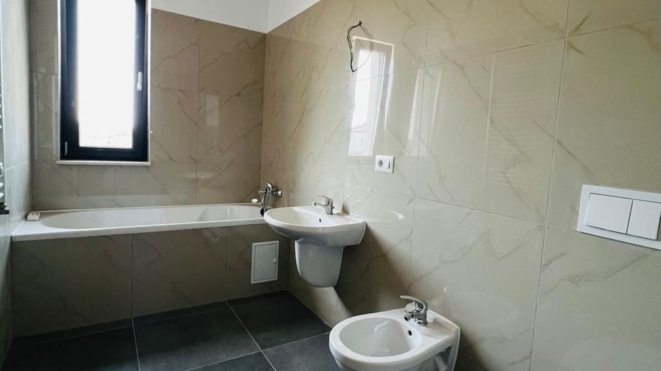 Duplex nou cu 5 camere, amplasament excelent |Dumbrăvița| - Poză 10