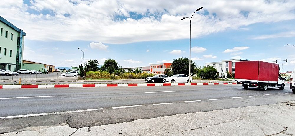 Teren in zona comerciala, 7100mp pe Calea Feldioarei (DN13) - Poză 5
