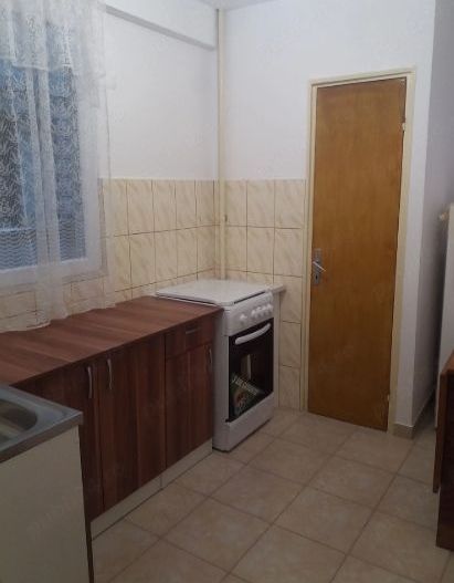 DE INCHIRIAT Apartament 2 camere - Eroii Revoluției - Poză 4