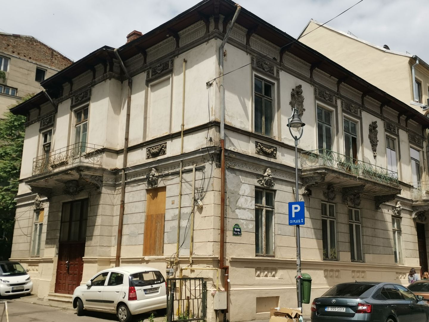 Vila interbelica Universitate | 17 CAMERE - Poză 2