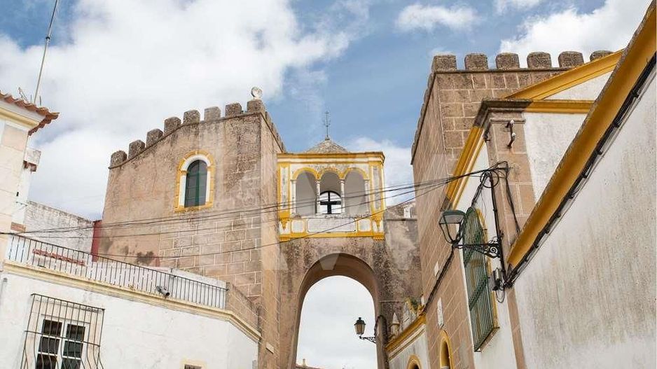 Se vinde Palatul Mesquita Pimentel - Poză 2