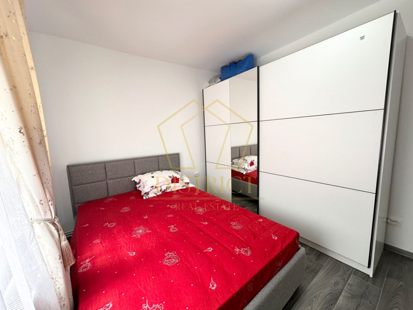 Apartament deosebit cu 2 camere | Zona Sagului | Parter - Poză 5