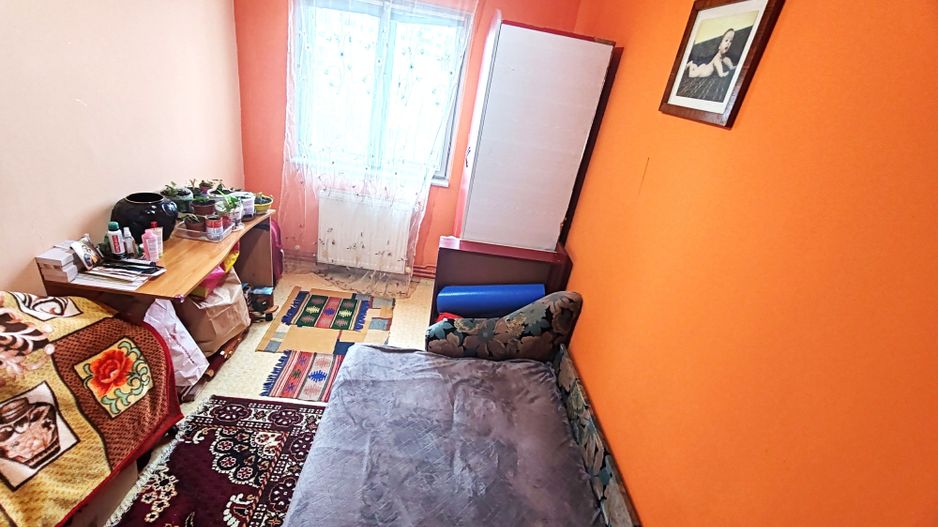 3 Camere, Central, Ideal pentru Familie, Liniste, An '81 - Poză 17