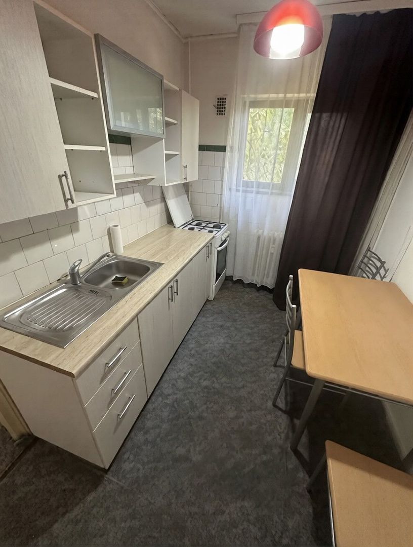 Apartament 2 camere zona Piata Centrala - Poză 2