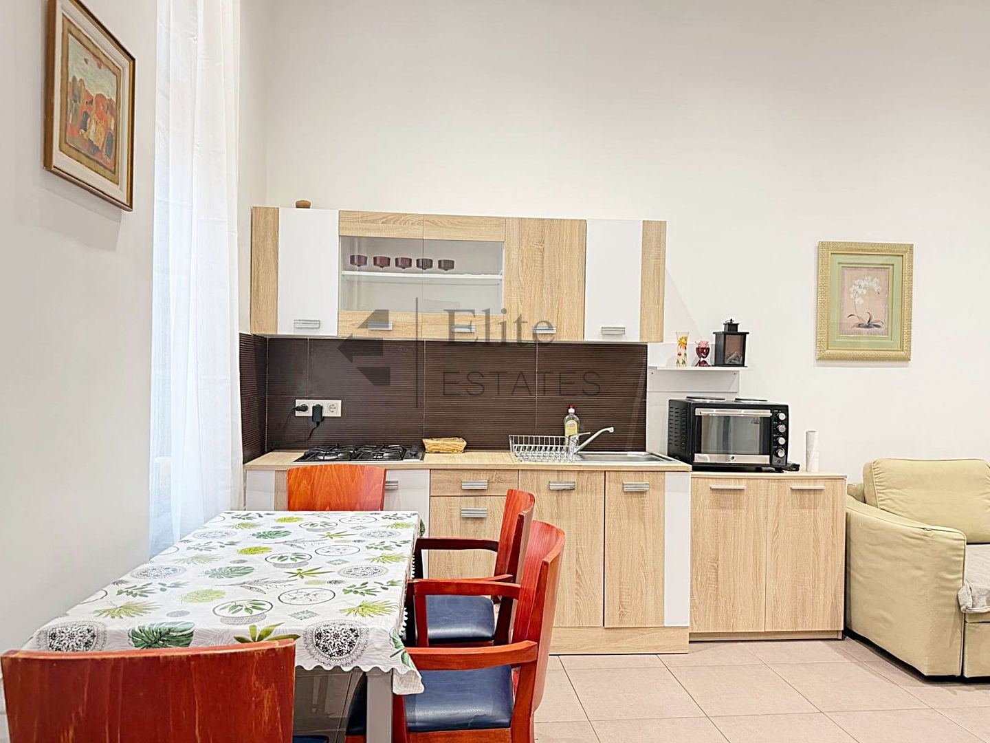 Apartament ultracentral cu 2 camere | Palatul Apollo Oradea - Poză 2