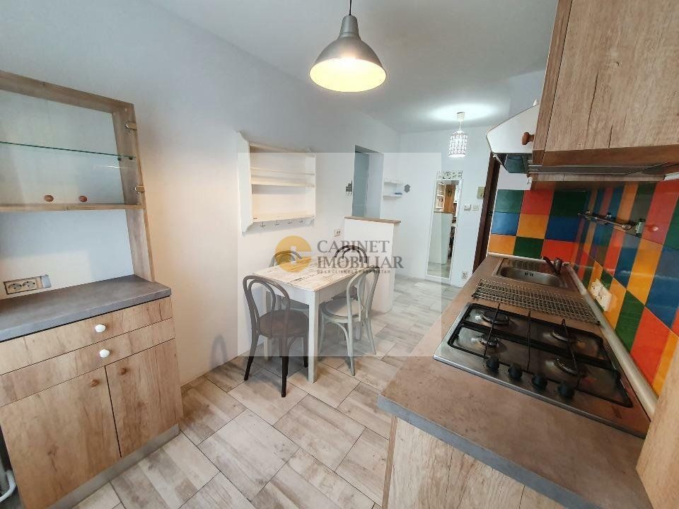 Garsonieră 40mp | Mobilată complet | Bloc cu lift | Bulevardul Decebal - Poză 4