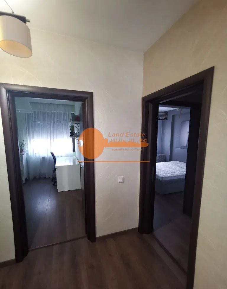 3 camere Piata Alba Iuia-Dudesti ( parcare-bloc 2014 ) - Poză 2