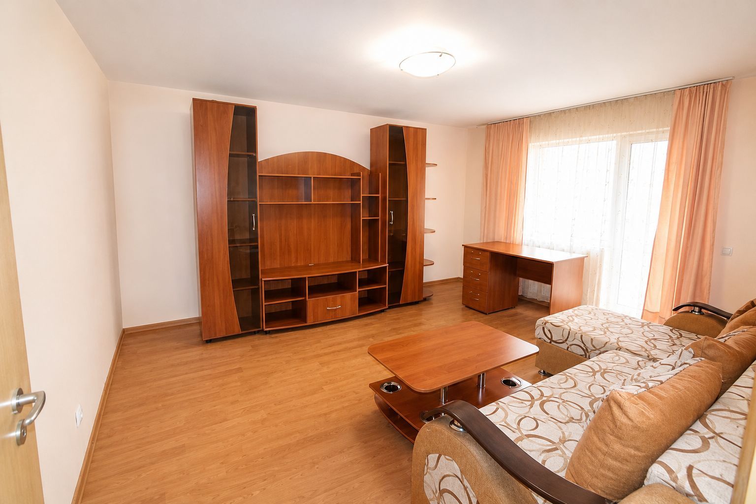 Complexul Studentesc | 3 camere | 2 Bai | 2 balcoane | Centrala proprie - Poză 3