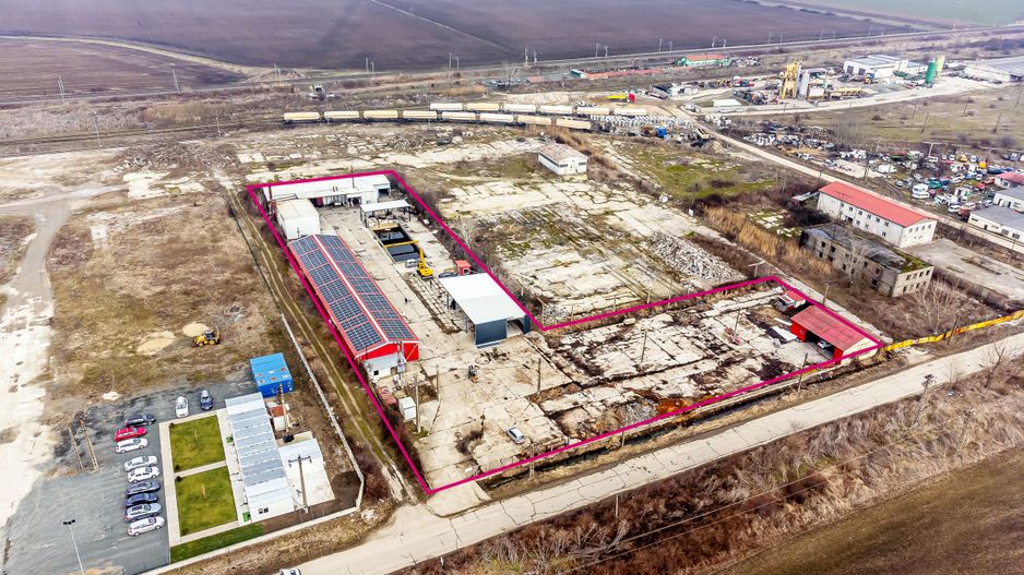 Spații industriale cu panouri fotovoltaice si platformă betonată - Poză 7