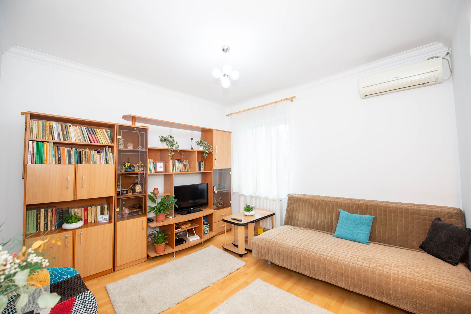 Apartament cu 2 camere de vanzare Metrou Grivita Strada Stefan Stoika - Poză 1