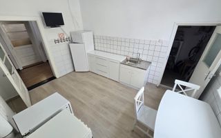 Apartament 4 camere 156 mpu zona Centrala Garaj Pivnita - Poză 14