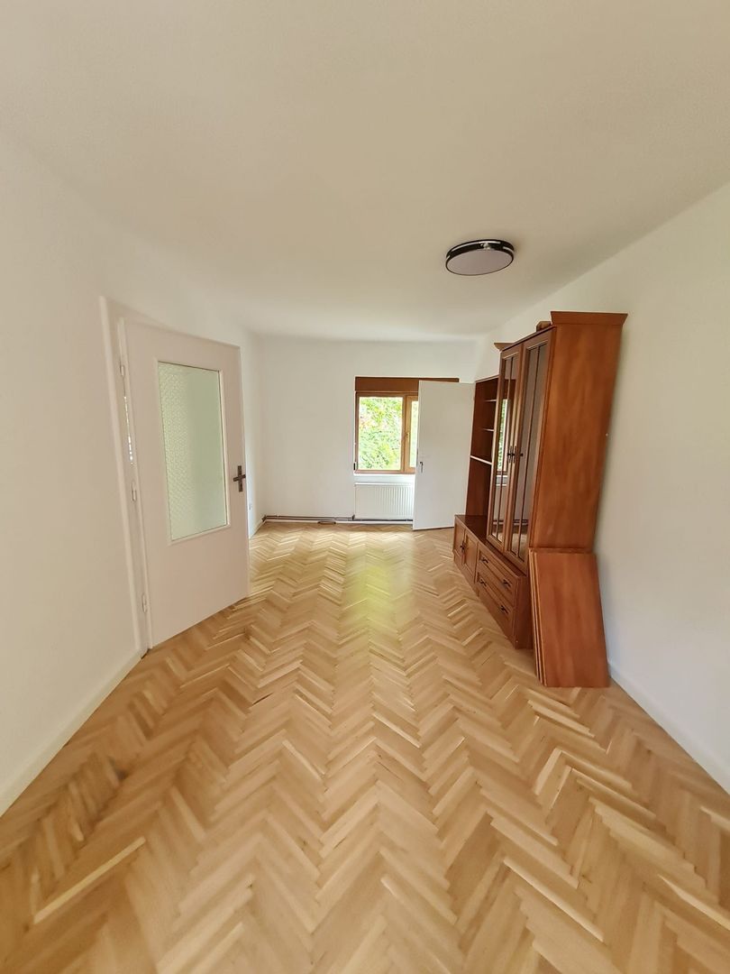 Casa solida în zona Bogdanestilor pretabilă birouri - Poză 20